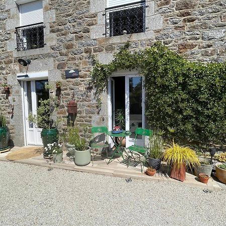 Chez TROTRO Apartman Saint-Pierre-de-Plesguen Kültér fotó
