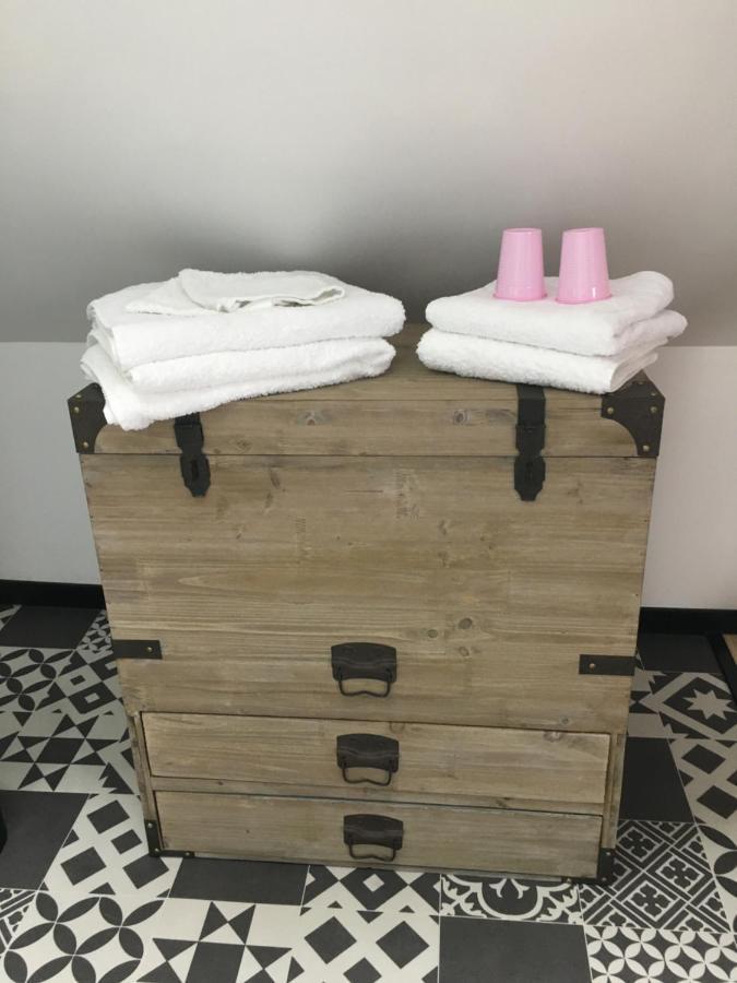 Chez TROTRO Apartman Saint-Pierre-de-Plesguen Kültér fotó