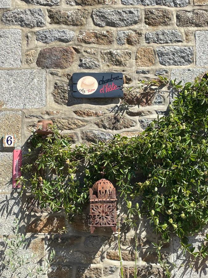 Chez TROTRO Apartman Saint-Pierre-de-Plesguen Kültér fotó